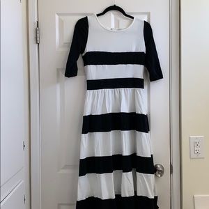 Chic Lady Dainty Jewell’s